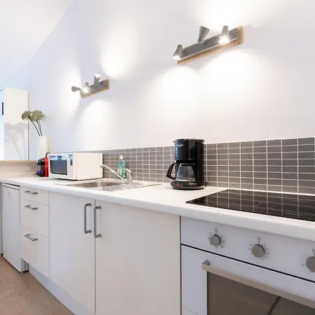 Apartament Vieux Spacieux Et Equipe