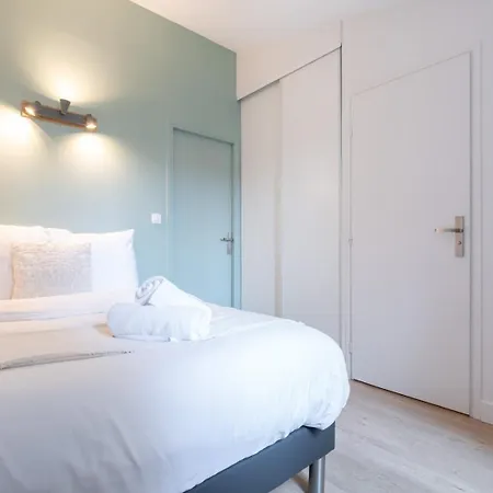 Vieux Spacieux Et Equipe Apartament Lille